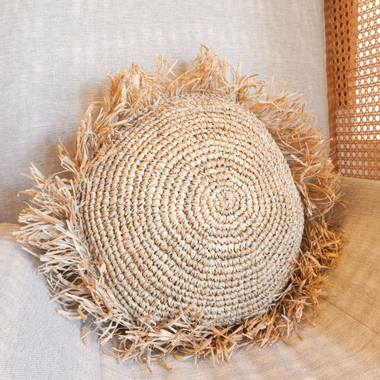 Rond Boho Kussen Tarakan met Franjes gemaakt uit Raffia